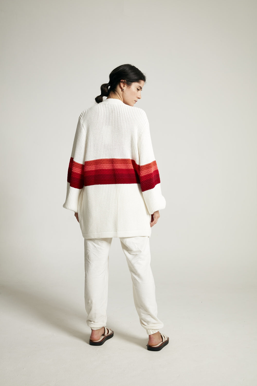 OFF WHITE