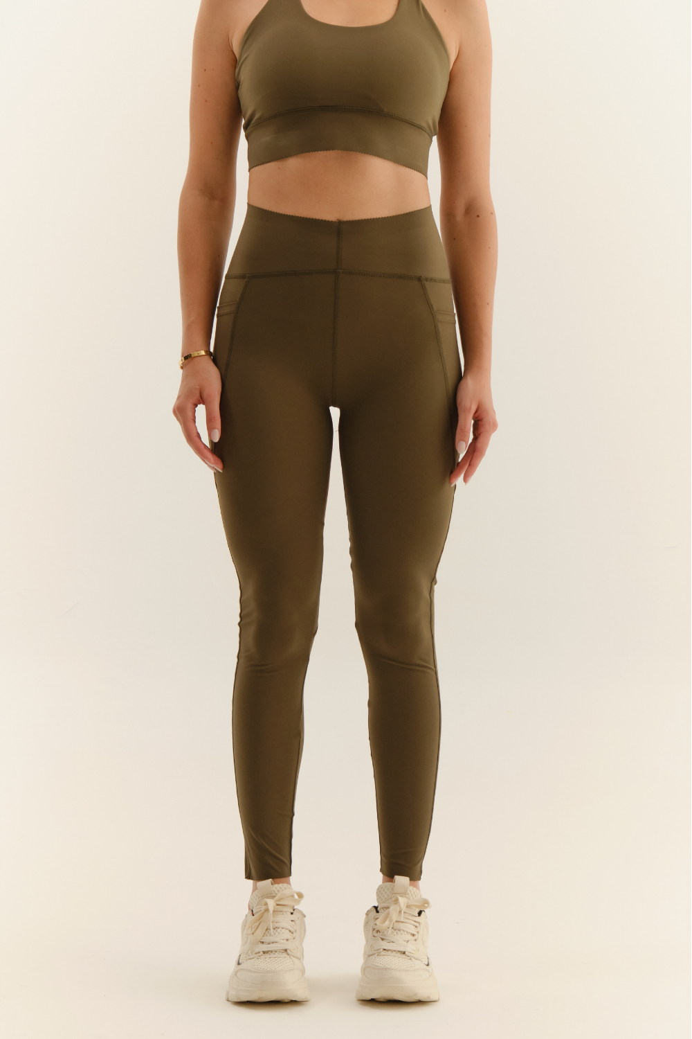 VERDE MILITAR
