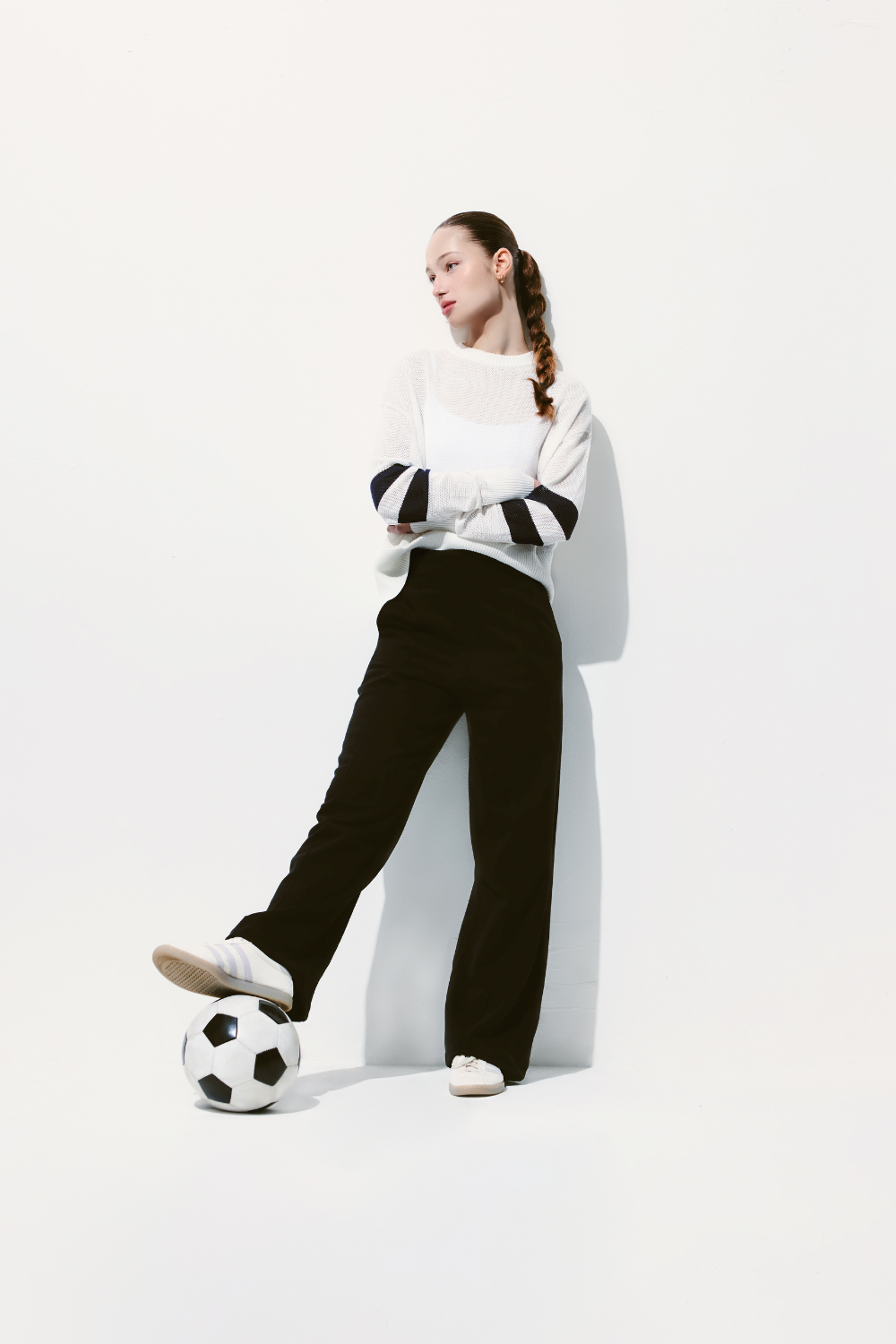 OFF WHITE